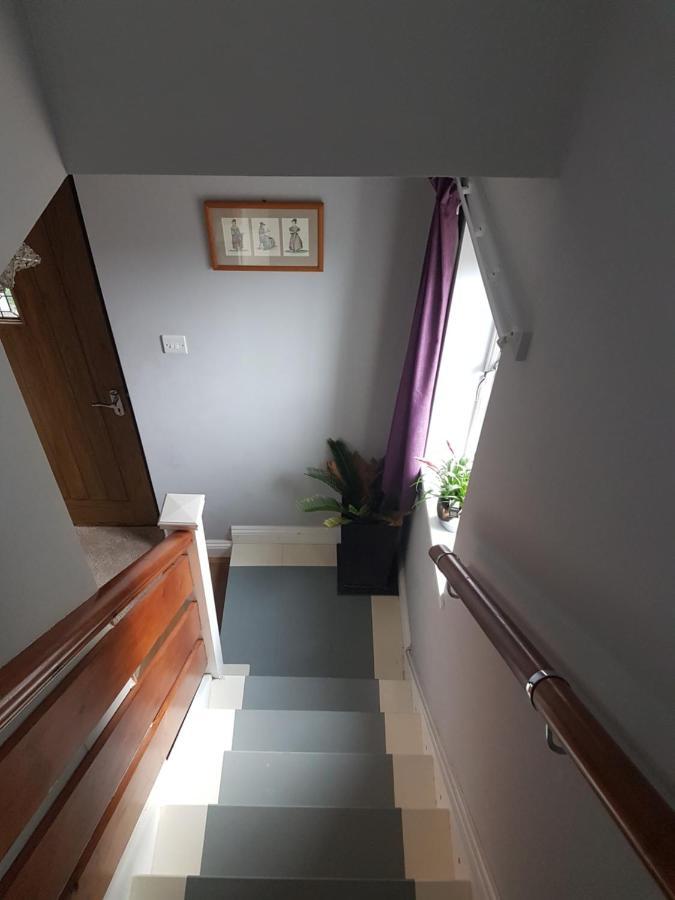 Post Office Row Apartment And Garden Crickhowell Eksteriør bilde