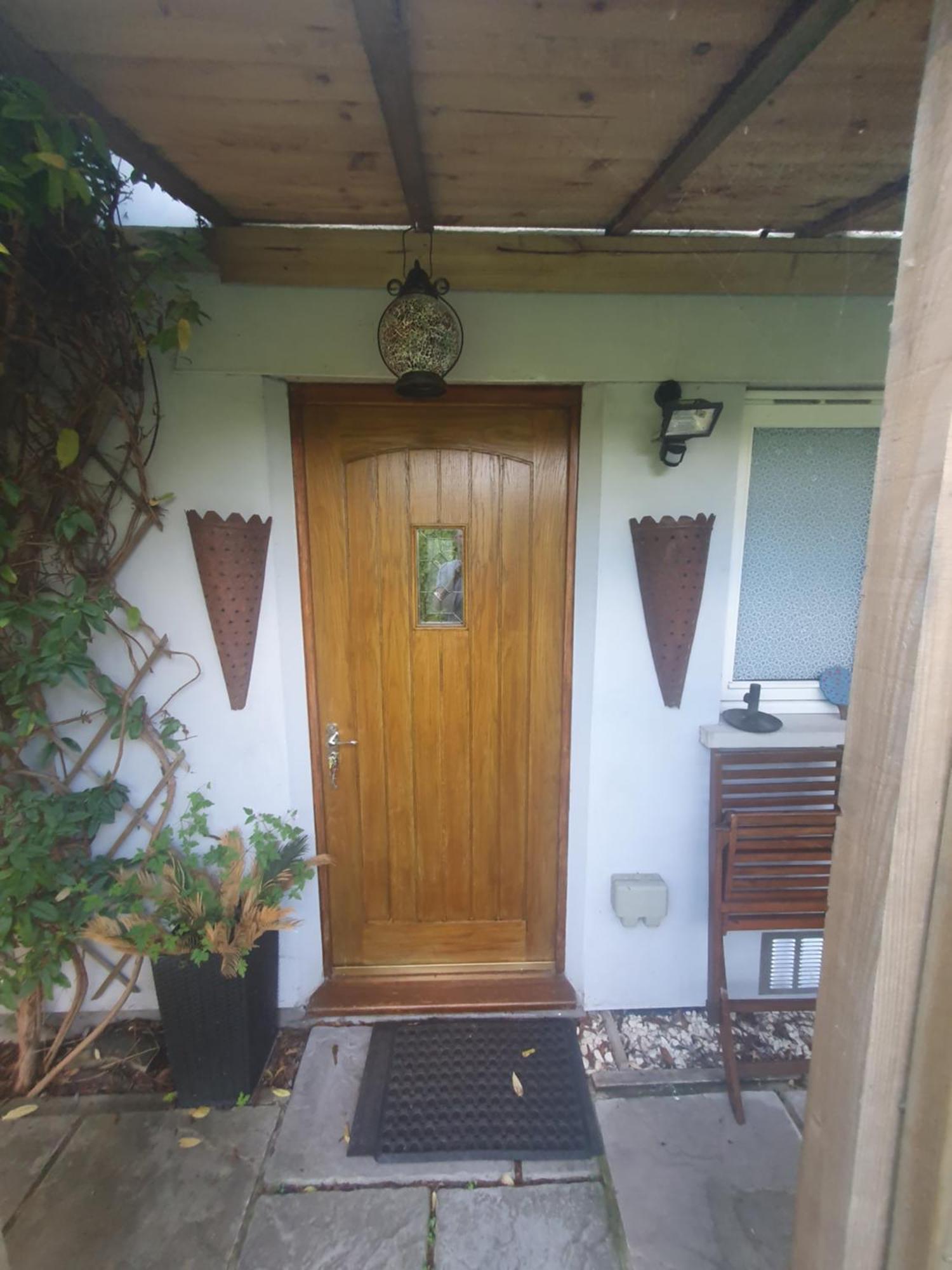Post Office Row Apartment And Garden Crickhowell Eksteriør bilde