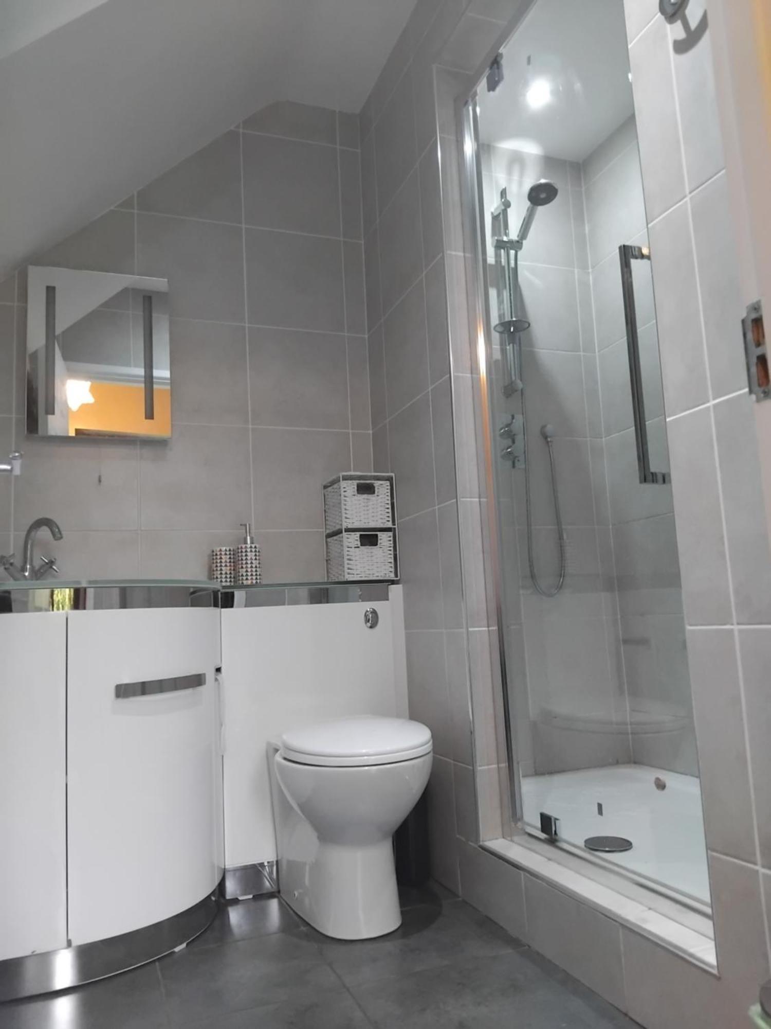 Post Office Row Apartment And Garden Crickhowell Eksteriør bilde